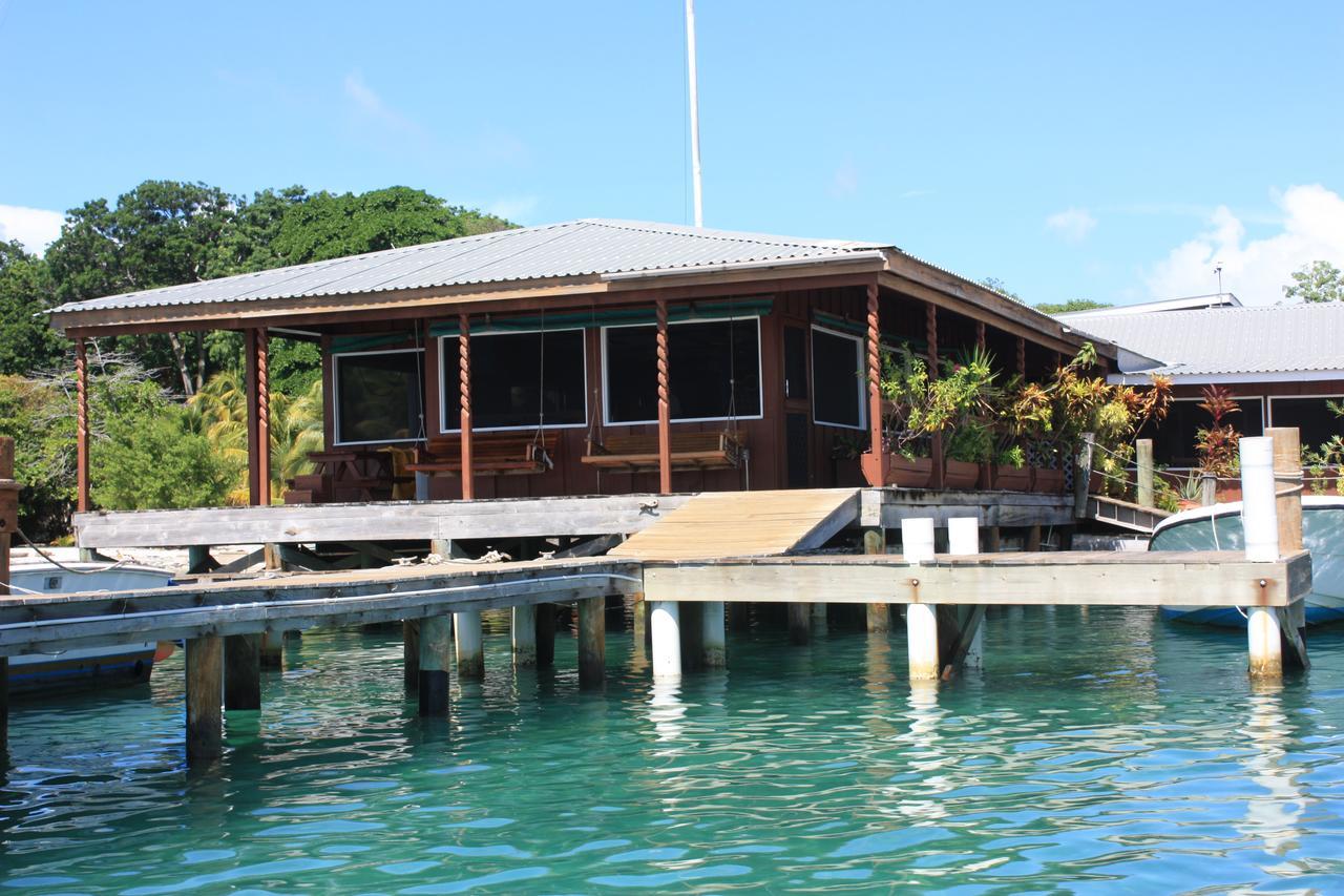 Utila Lodge Exteriér fotografie